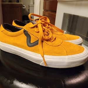 VANS Sport Women's/Mens Sneakers (Cadmium Yellow/True White. Barely worn.